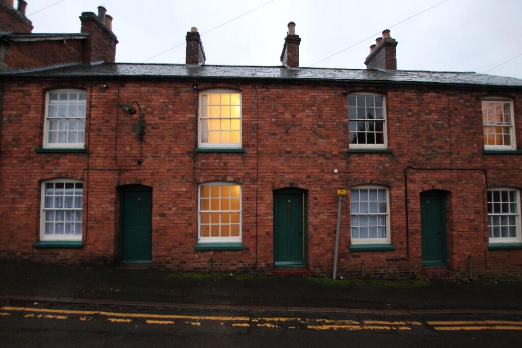 Main image of property: West Street, Kettering, Northamptonshire, NN16