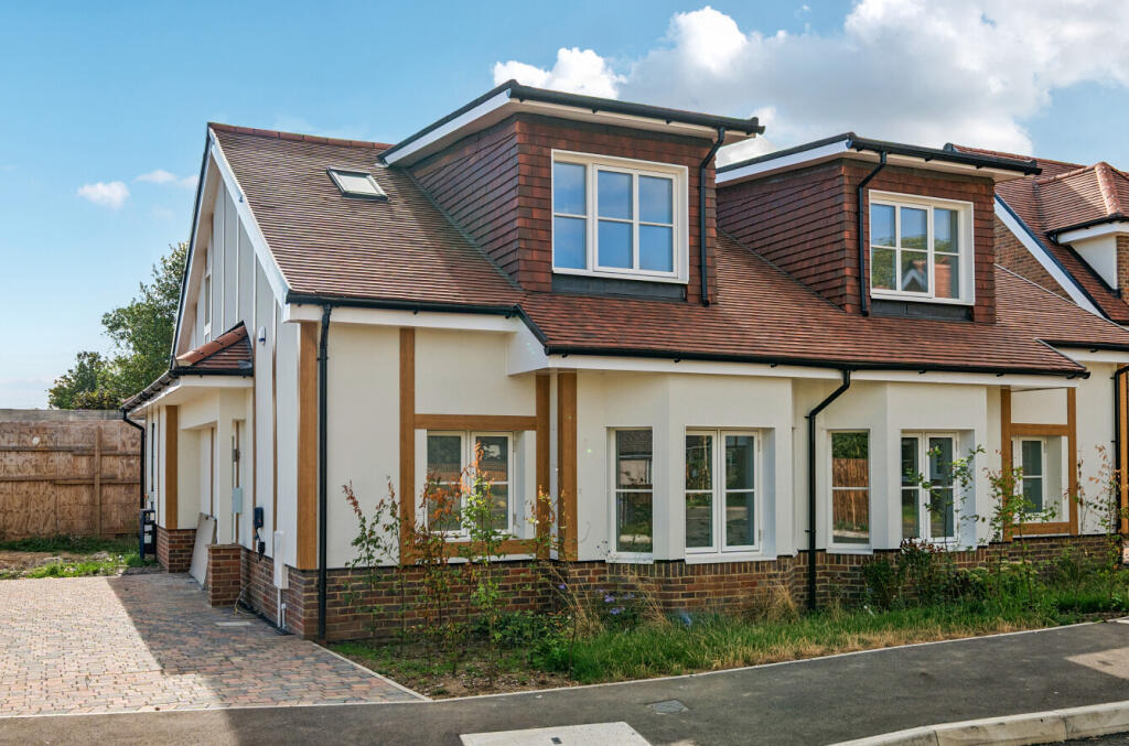 Main image of property: Willamette Close, Oregon Square, Orpington, BR6