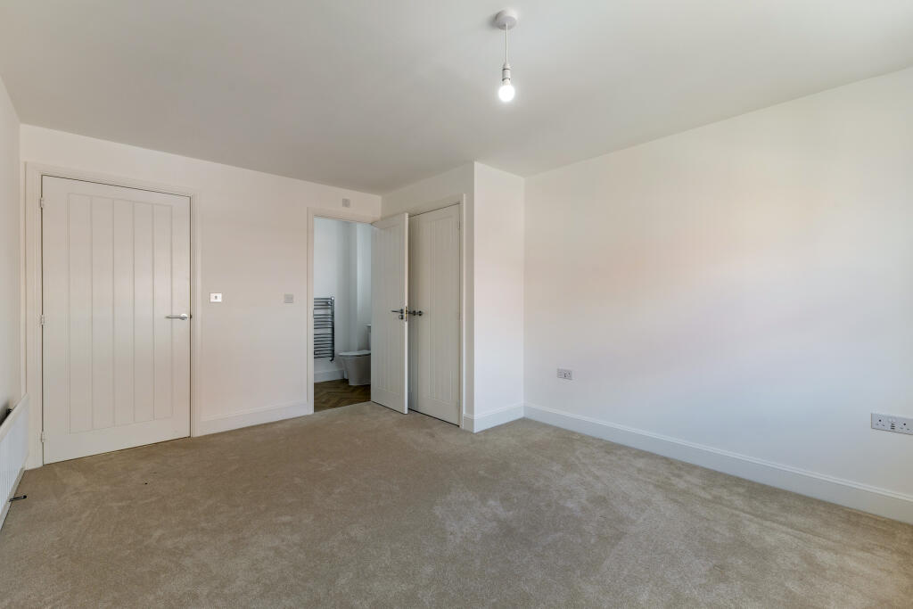 House in Hemel Hempstead, Kingsbrook - More