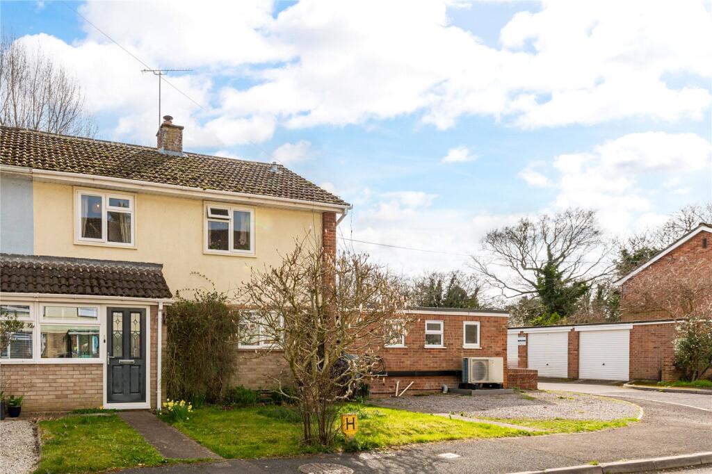 Main image of property: Moonrakers, Devizes, Wiltshire, SN10