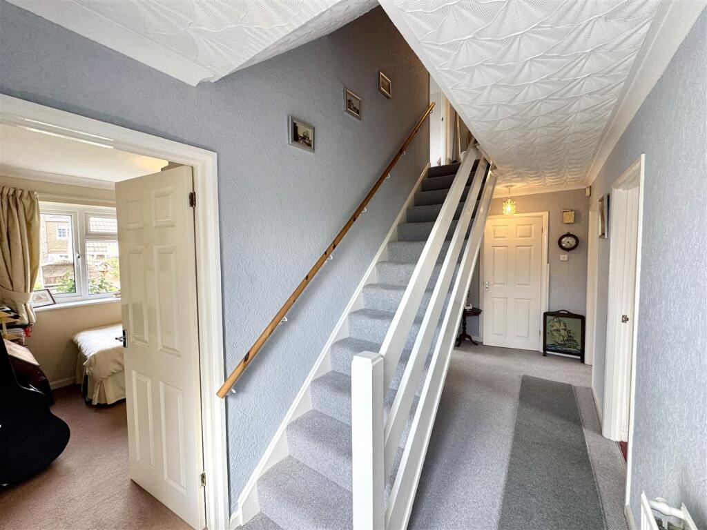 House in Caldicot - View 5