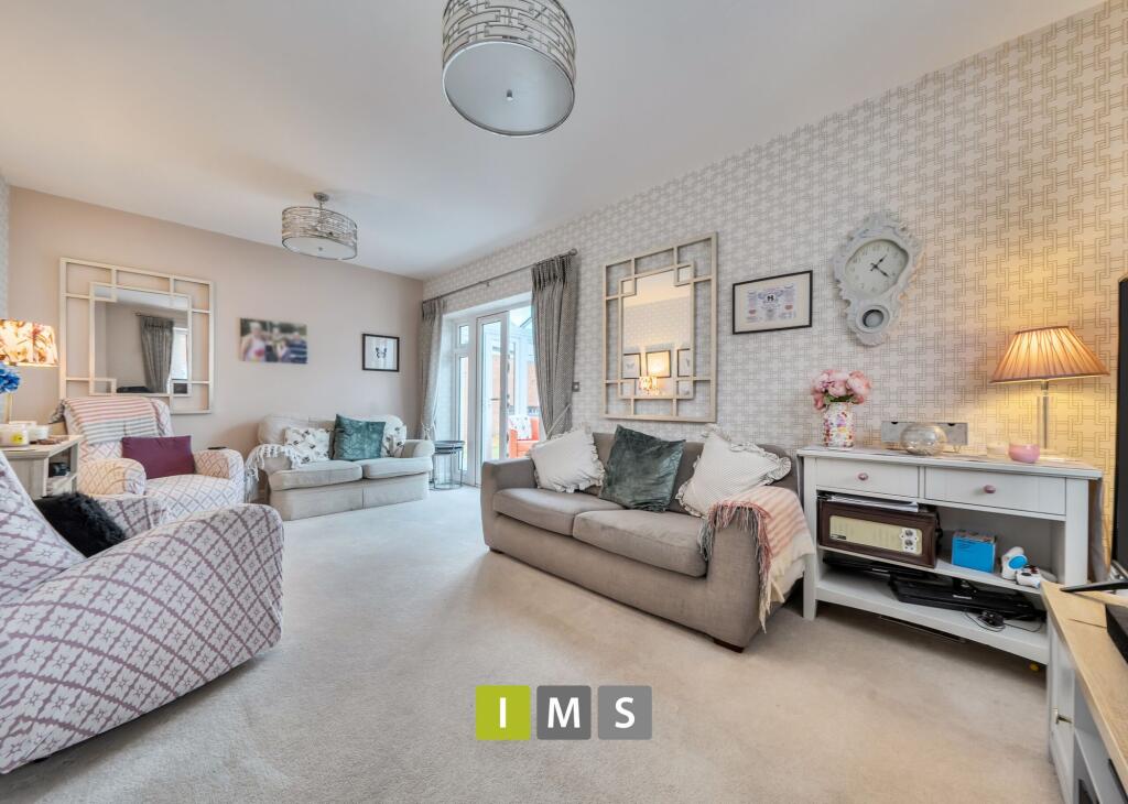 Main image of property: Lingfield Road, Bicester, OX26