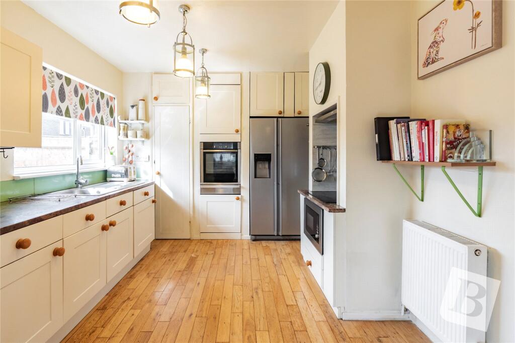 First Avenue, Northfleet, Gravesend, Kent, DA11 – pohled 5