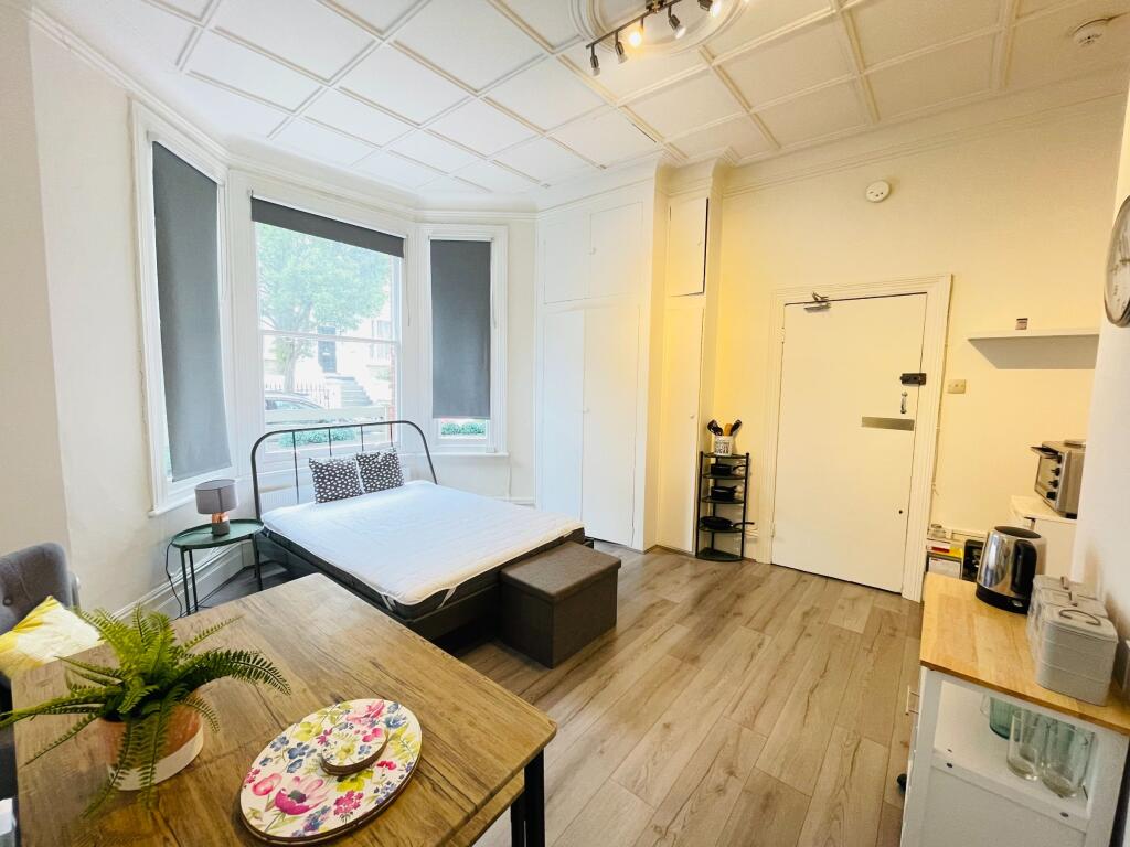 Main image of property: Hamilton Gardens, London