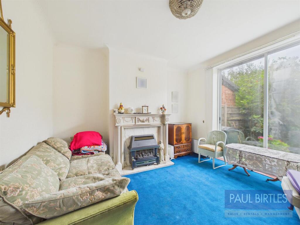House in Trafford, Dumplington - More