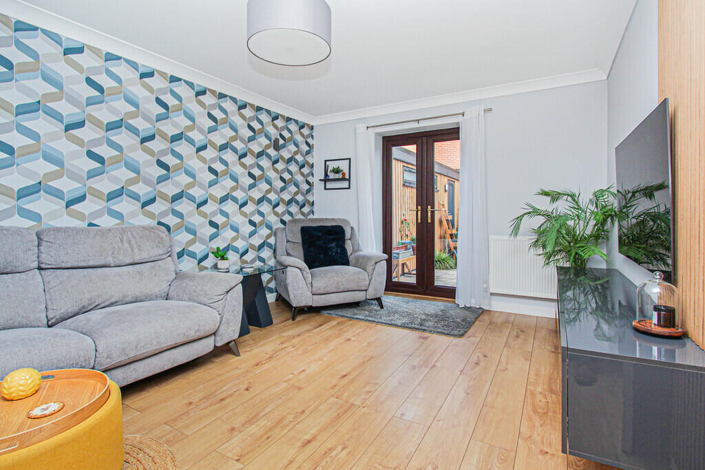 House in Irthlingborough, North Northamptonshire - View 5