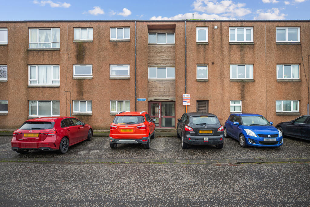 Main image of property: 10 Lumley Court , Grangemouth , FK3
