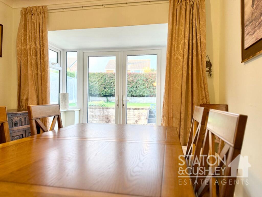 Parkside Road, Edwinstowe, NG21 photo 4