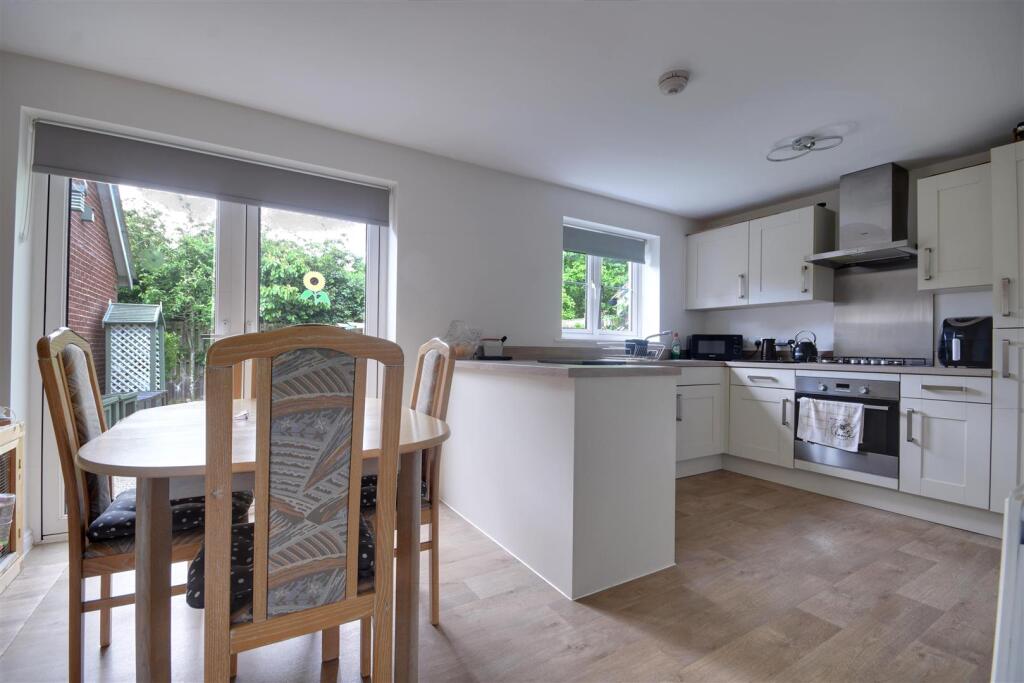 House in Tonbridge - View 4
