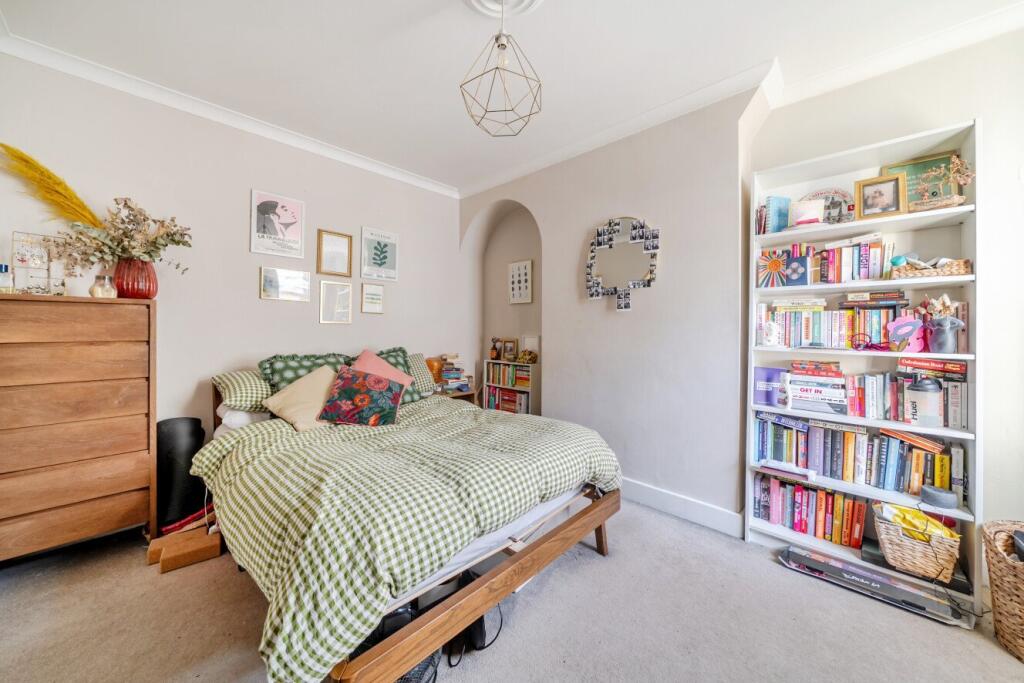 Main image of property: Doddington Grove, Kennington, London, SE17