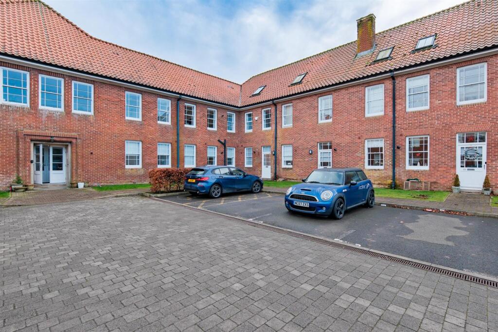 Main image of property: Quinn Court, Lanark