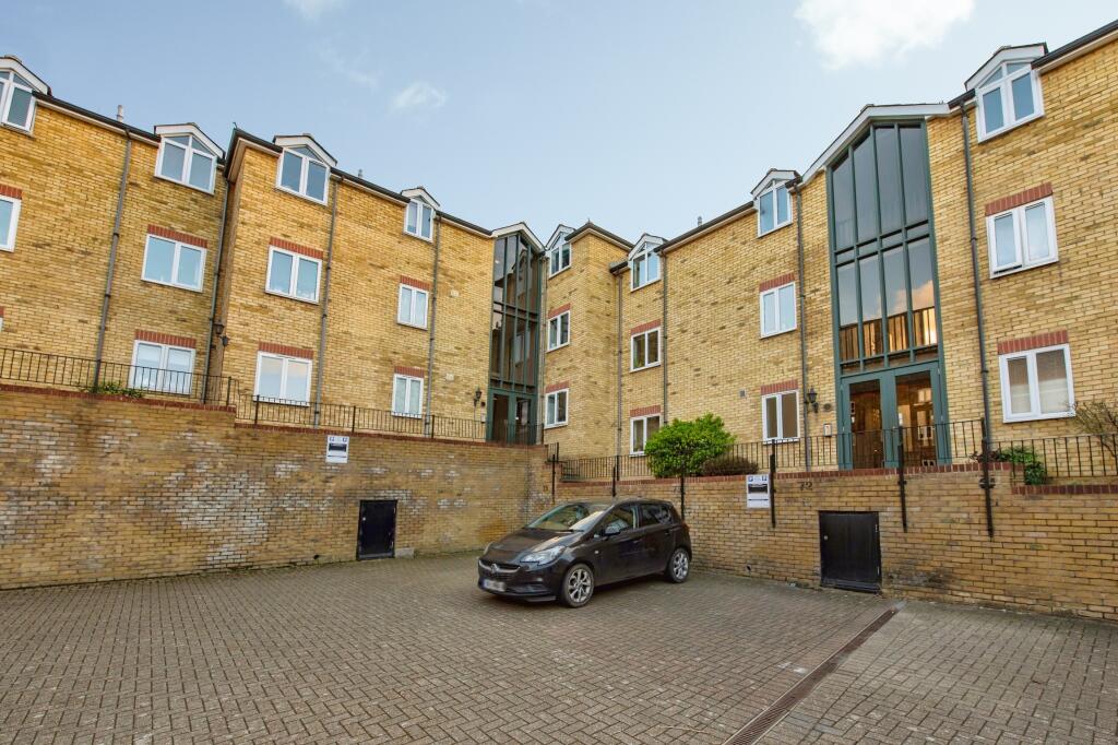 Main image of property: Clifton Road, Gravesend, DA11