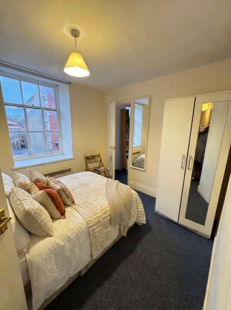 7 bedroom apartment for rent