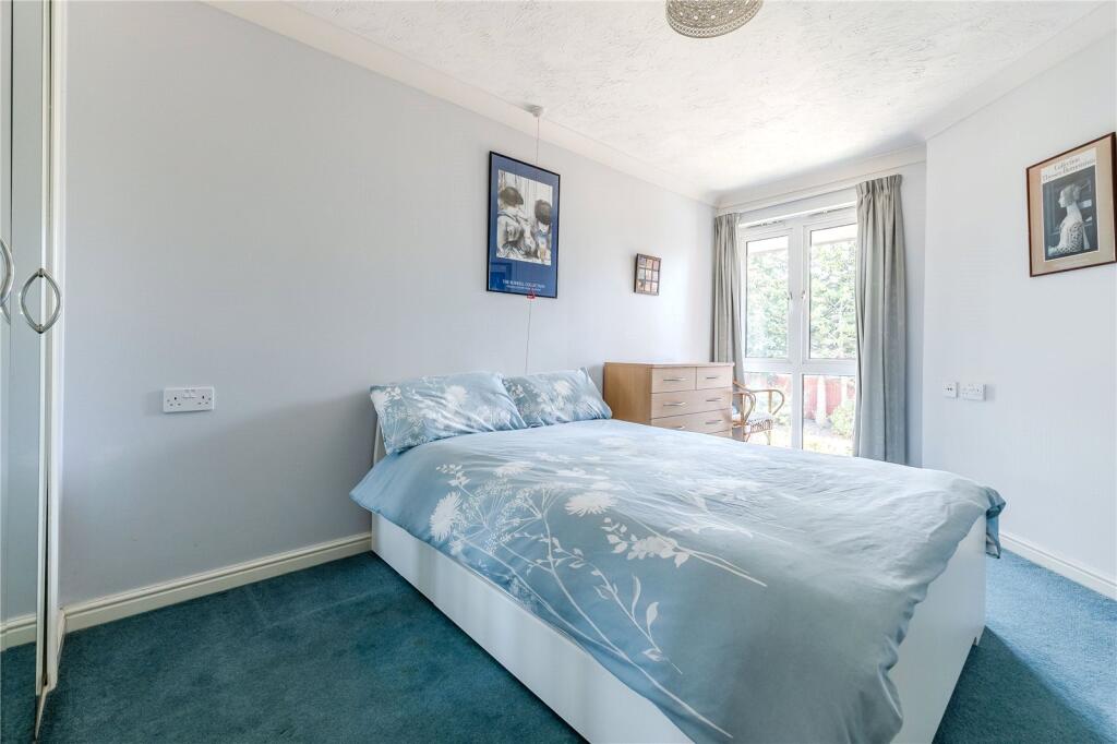 Apartment in Leeds - More