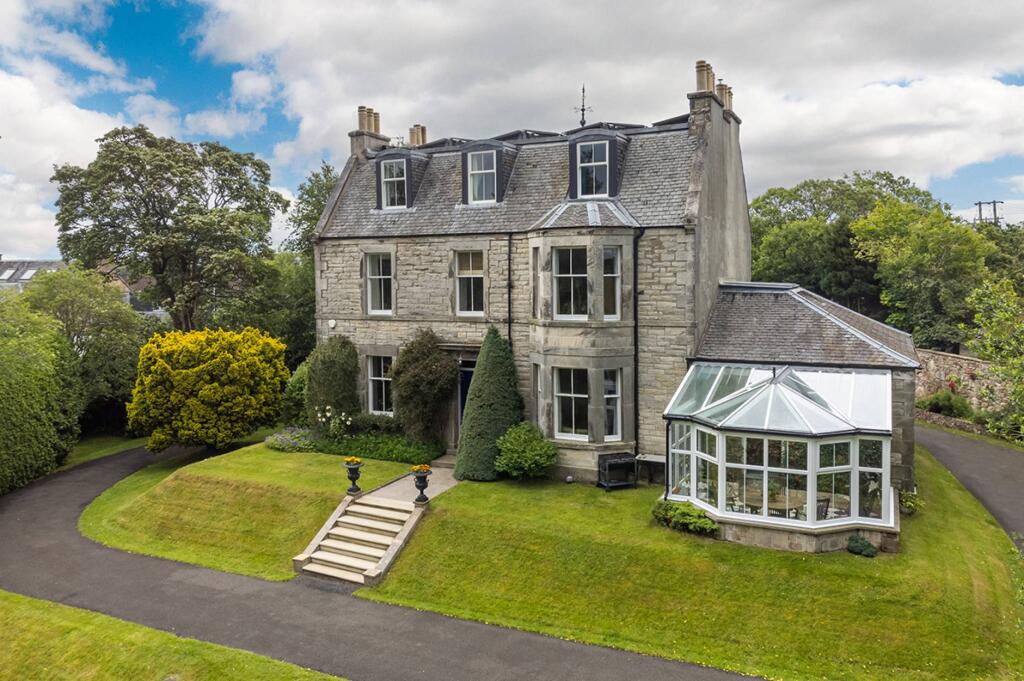 Main image of property: Loanstone House, Loanstone, Penicuik, EH26 8PH