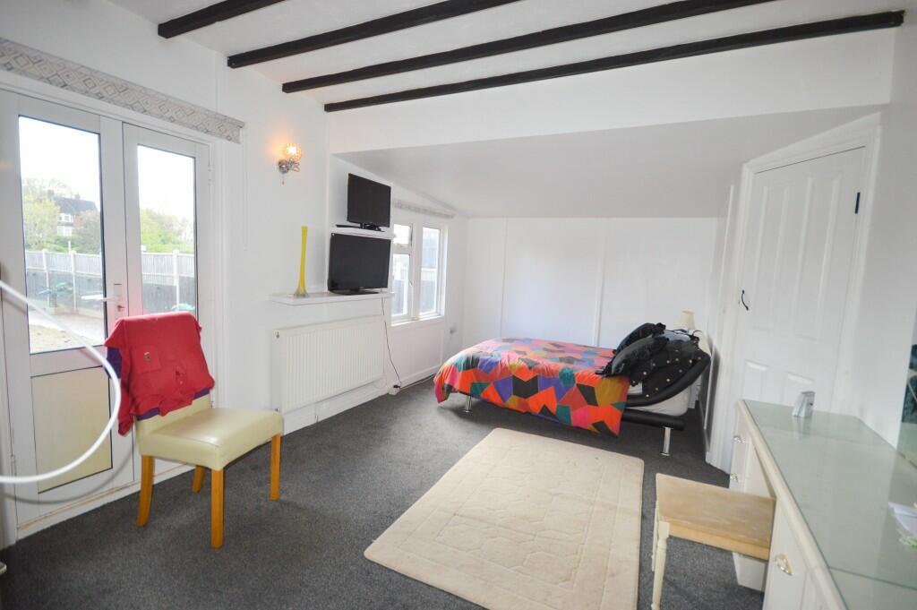 House in Kingston upon Thames - View 5