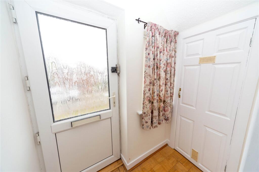 Apartment in Cardiff, Penylan - View 3