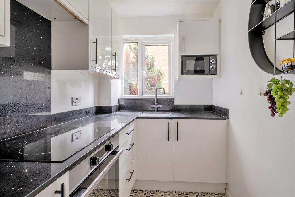 Apartment in London - View 4
