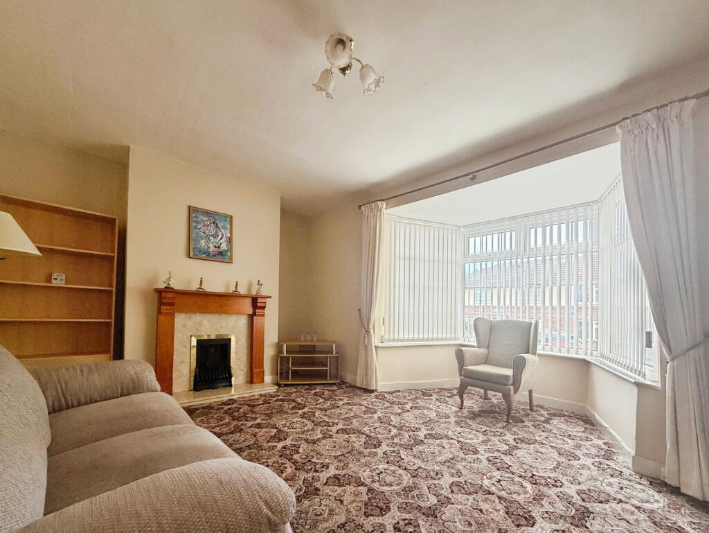 House in Doncaster, Armthorpe - View 2