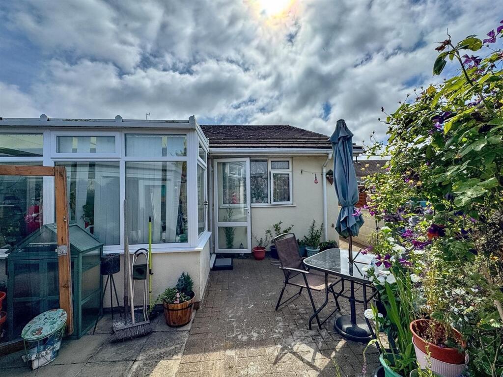 House in Weston-super-Mare, Mead Vale, Weston Village - View 4