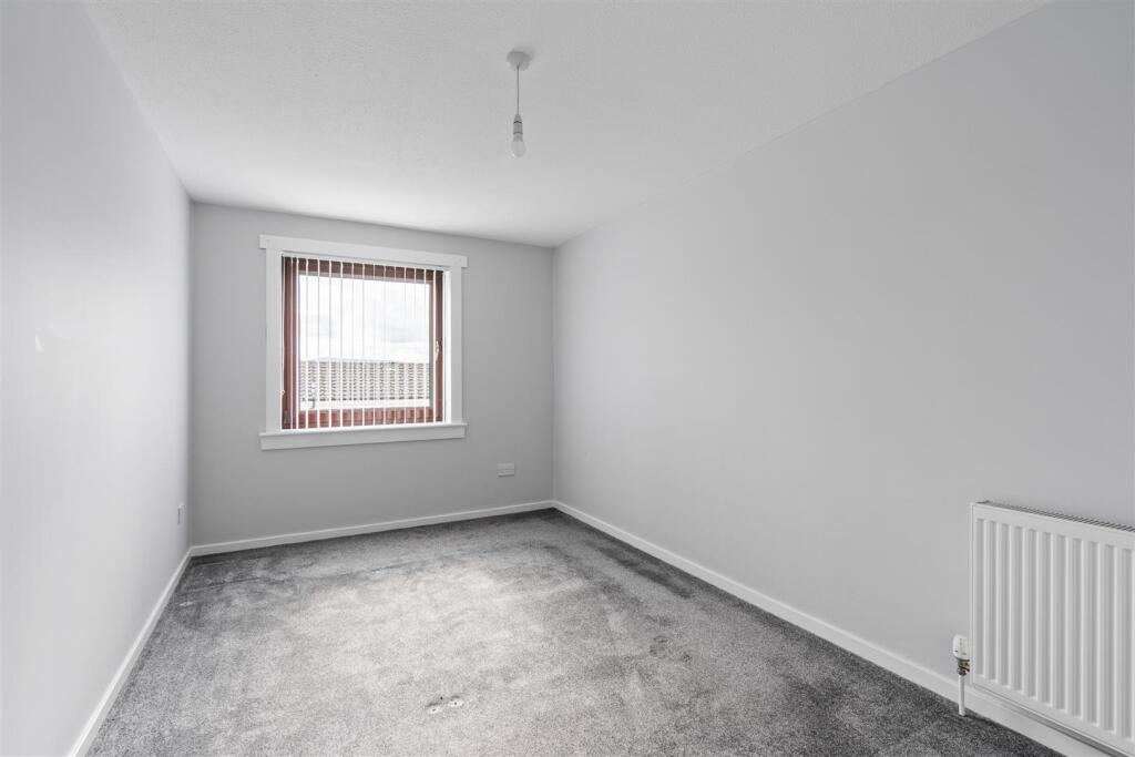 House in Livingston, Howden - View 4