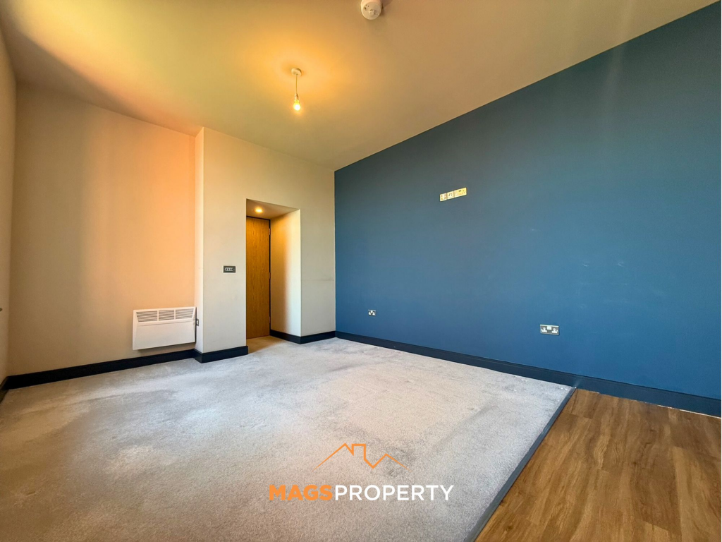 Apartment in Chester - View 3