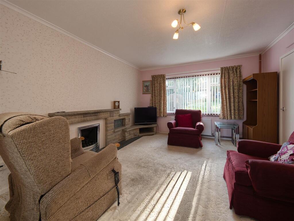Peak View Drive, Ashbourne photo 3