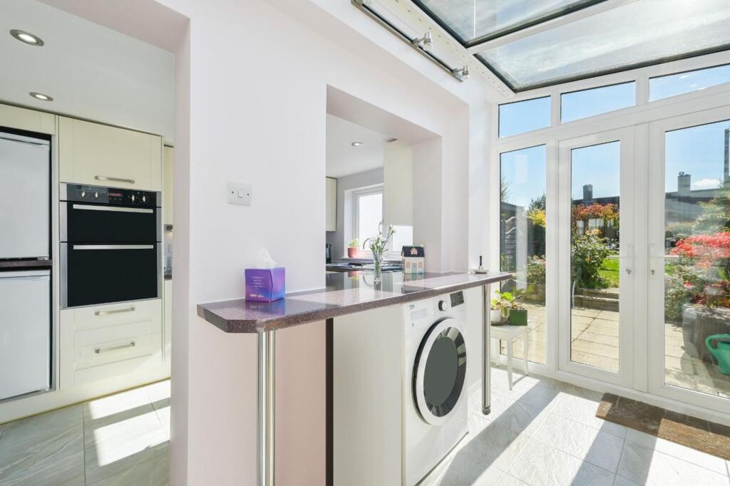 House in Reigate and Banstead, Banstead - View 3