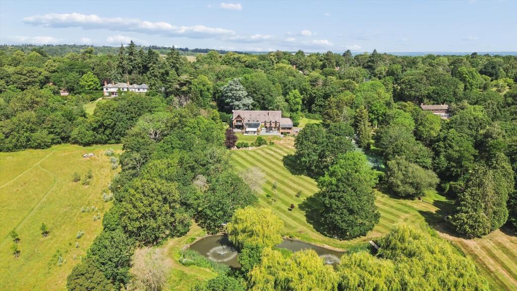 Main image of property: Hamels Lane, Boars Hill, Oxford, Oxfordshire, OX1.