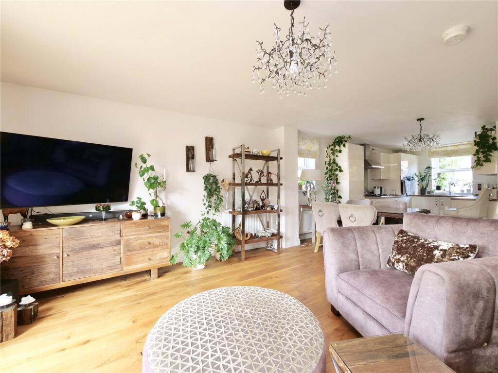 Feltham Close, Wells BA5 2GH photo 4