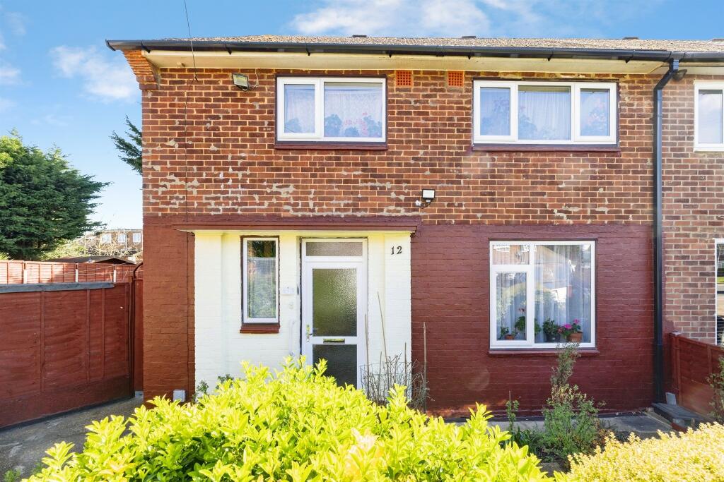 Main image of property: Gleneagles Close, Watford