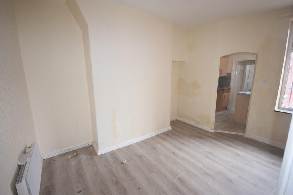 Apartment in Lancaster, Barrow - View 4