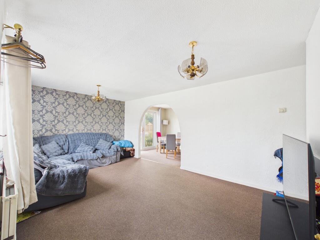 Allonby Close, Lower Earley, RG6 photo 4