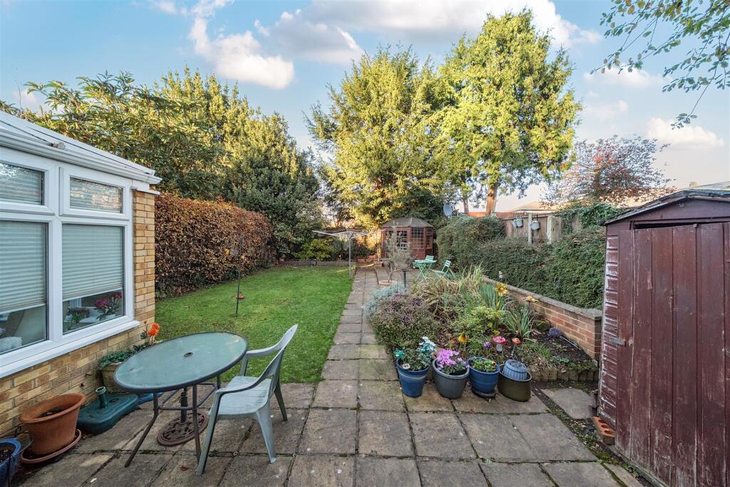 Church Close, West Drayton photo 3