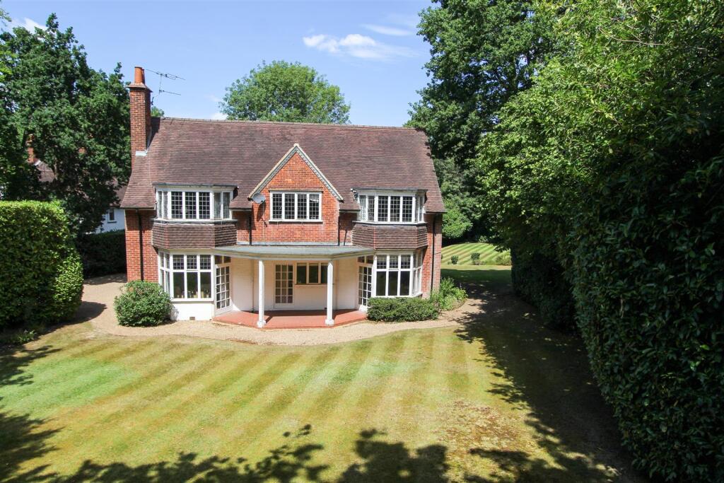 Waterhouse Lane, Kingswood photo 3