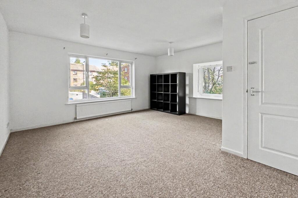 House in Southampton - View 3
