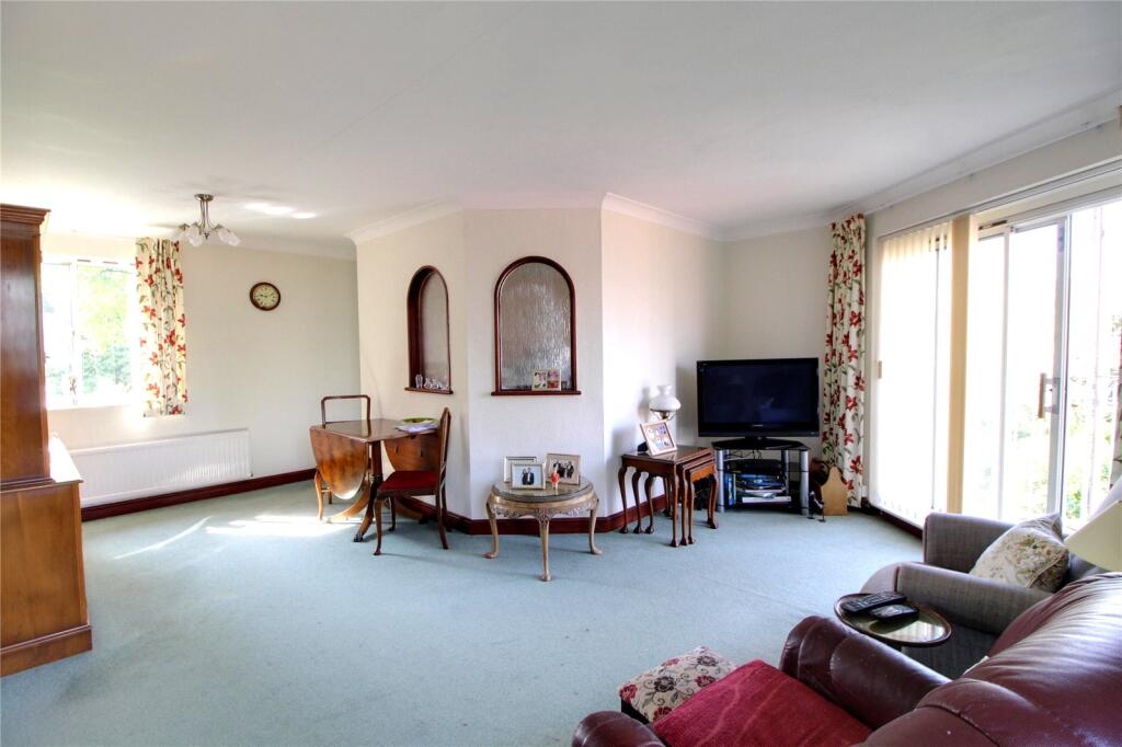 Cavell Drive, Enfield, Middlesex, EN2 photo 3