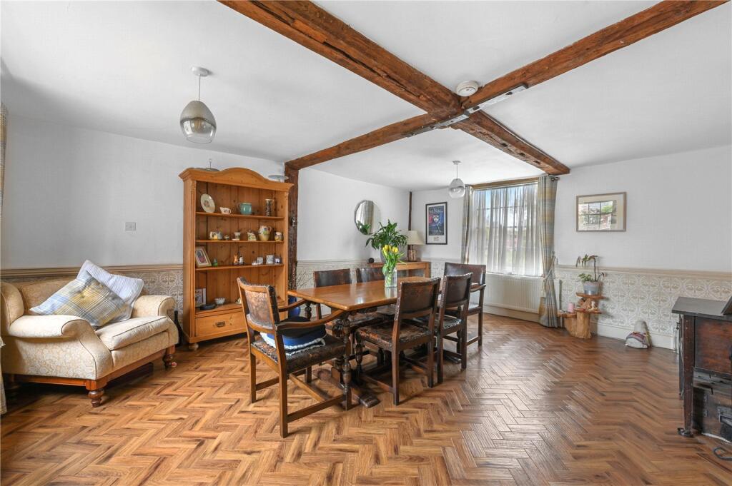 Maldon Road, Great Baddow, Chelmsford, Essex, CM2 - More