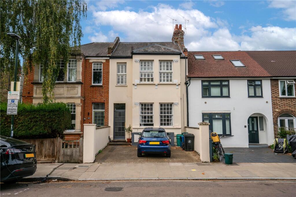Apartment in Twickenham - More