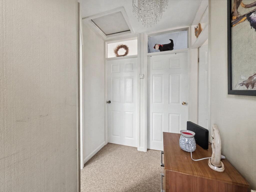 Hall Drive, Stoke Golding, CV13 photo 2