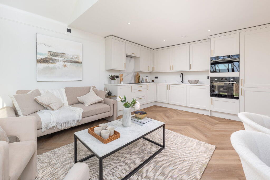 Main image of property: Orchard Farm, Fawkham Road, Longfield, Kent, DA3 7BJ