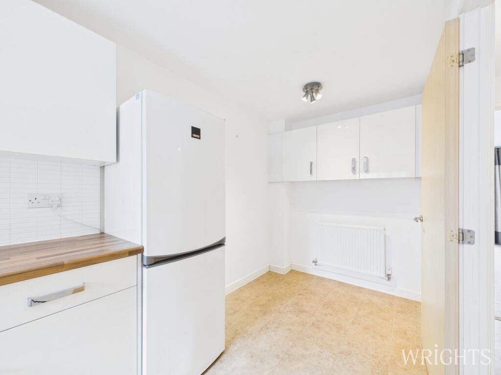 House in Welwyn Garden City, Peartree - View 4