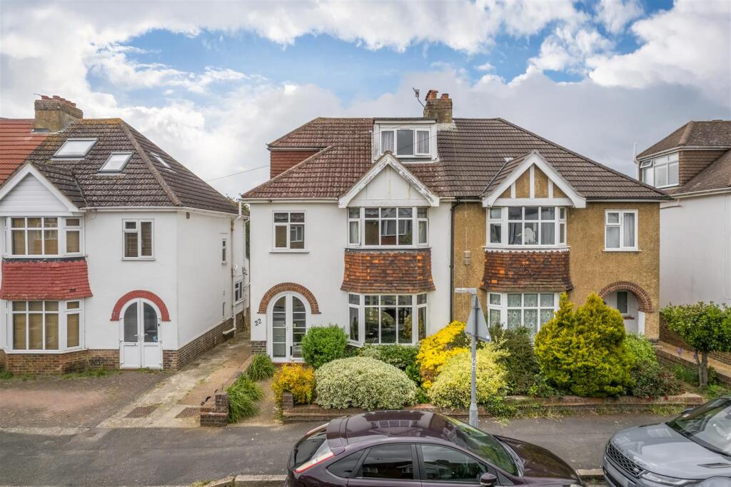 5-bed semi-detached on Holmes Avenue, Hove, £600,000