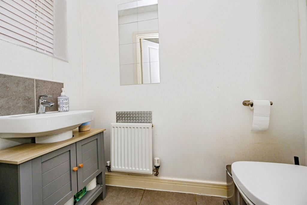 House in Watford - View 5