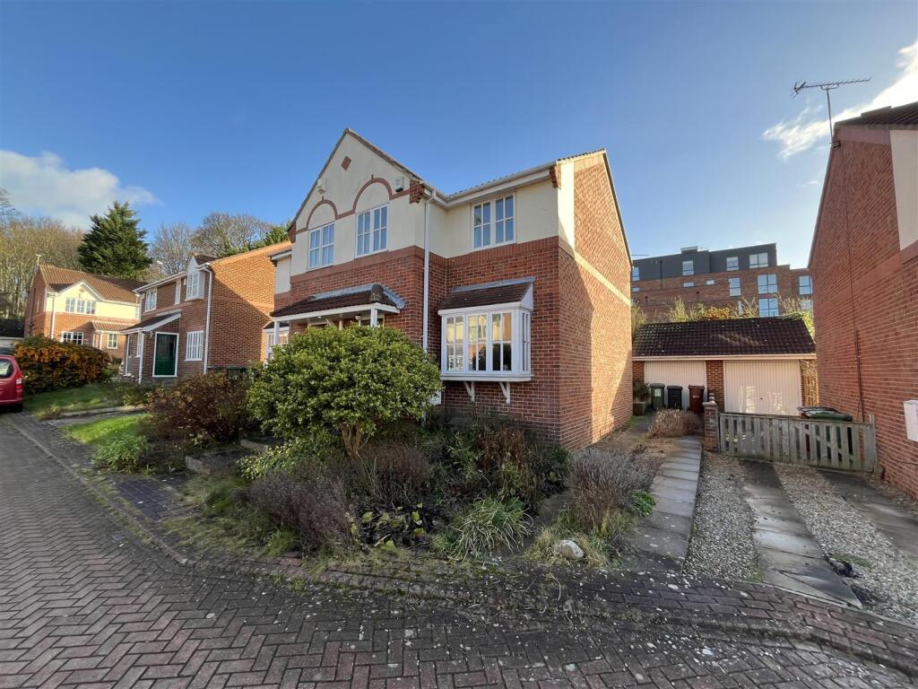 Main image of property: The Wickets, Meanwood. LS6