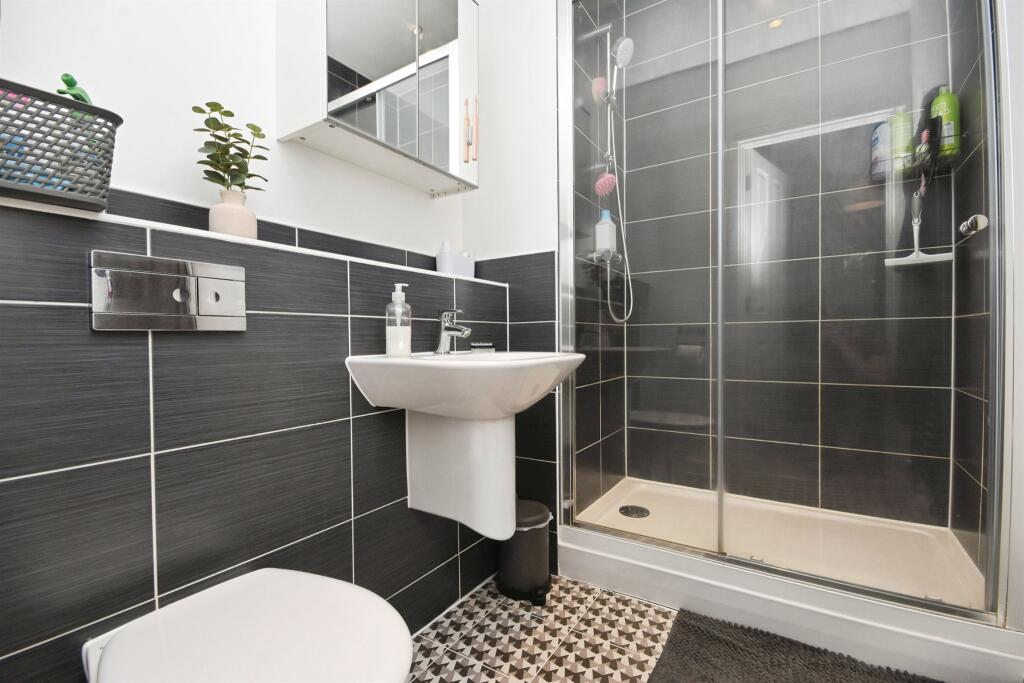 Apartment in Chelmsford - View 5