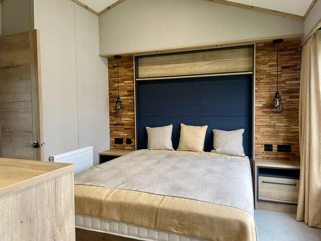 Westwood Lodge, Manor House Holiday Park, Church Laneham, Nottinghamshire photo 5