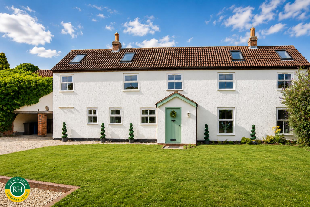 4-bed detached on Bawtry Road, Everton, Doncaster, £600,000