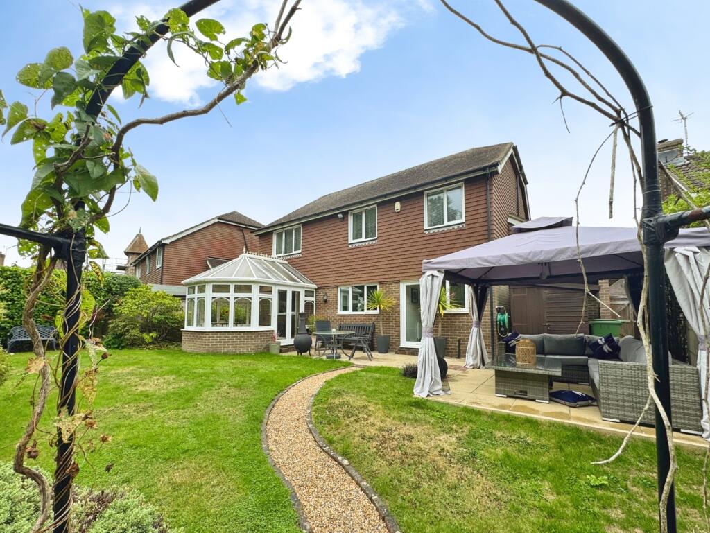 House in St. Leonards-on-Sea, Castleham - More