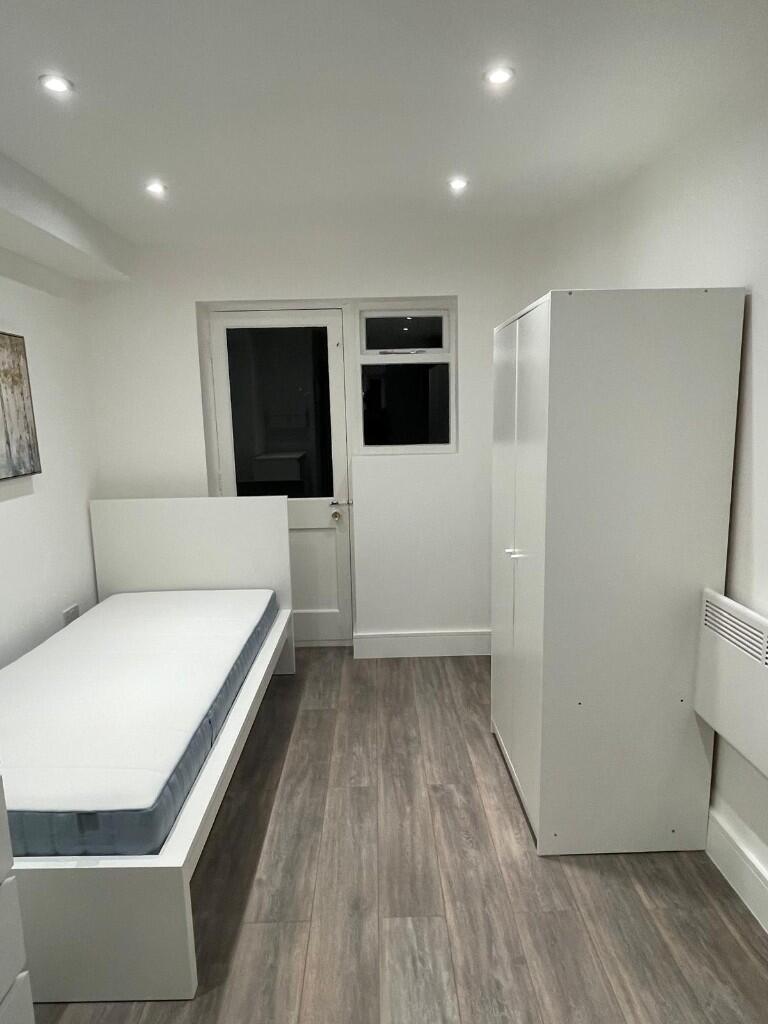 Main image of property: Sandringham Court, Slough, Berkshire, SL1